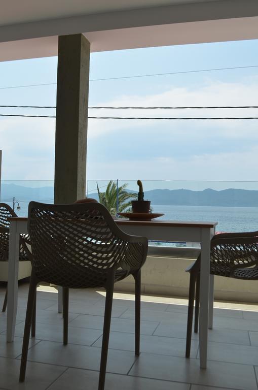 Oasi Luxury Apartments Glífa Dış mekan fotoğraf